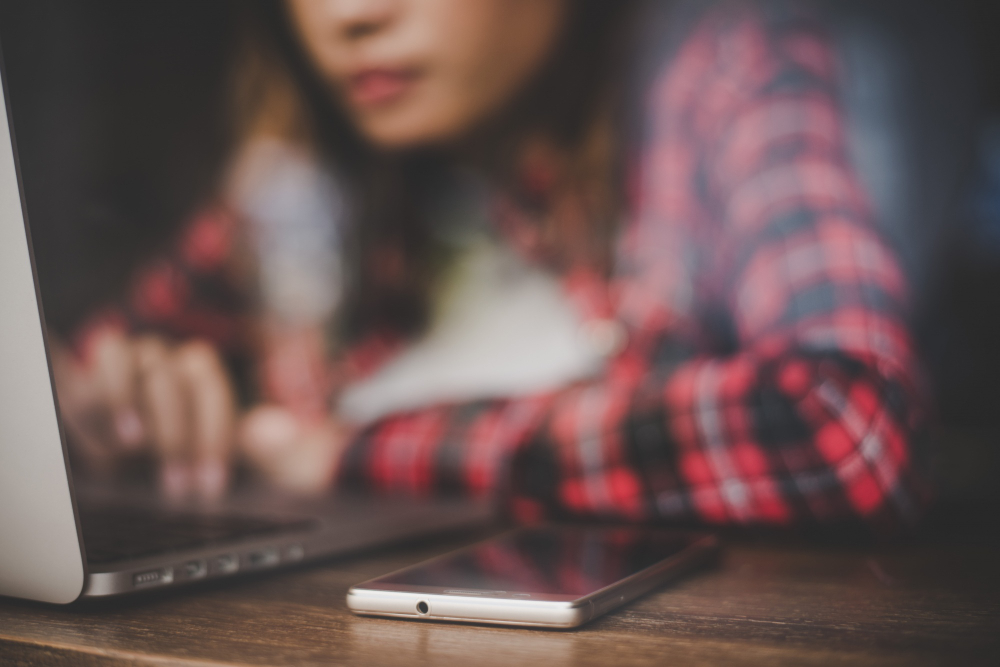 Sextorsión: Qué hacer si te amenazan con publicar fotos íntimas online